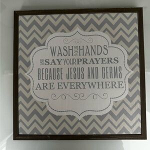 Wall Art grey and white distressed wood look